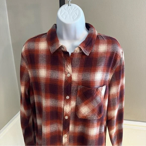 Gap Women’s Flannel Moana Plaid Button Down‎ Shirt, relaxed fit Size Large- New - Picture 4 of 13